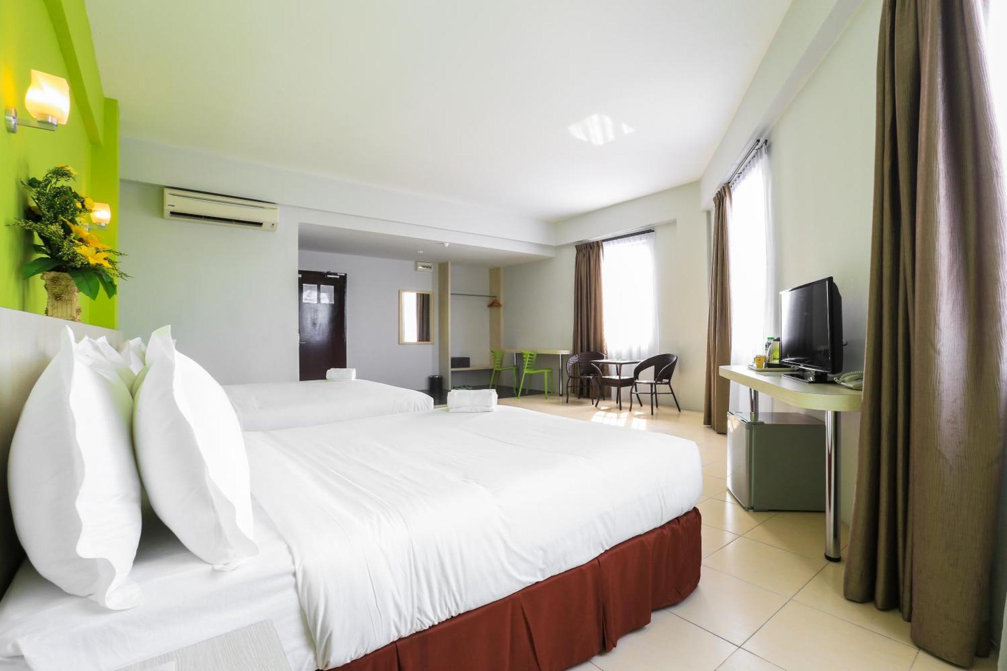 Temasek Hotel 3*